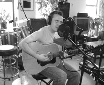 Episode 35 - Touring Musician Thom Lyons - Special episode artwork